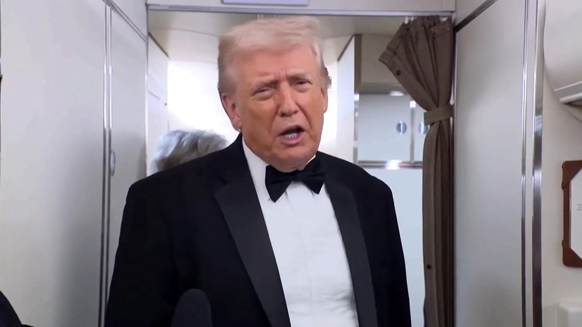 트럼프, 금리 문제로 연준 의장 후보에 소송 농담